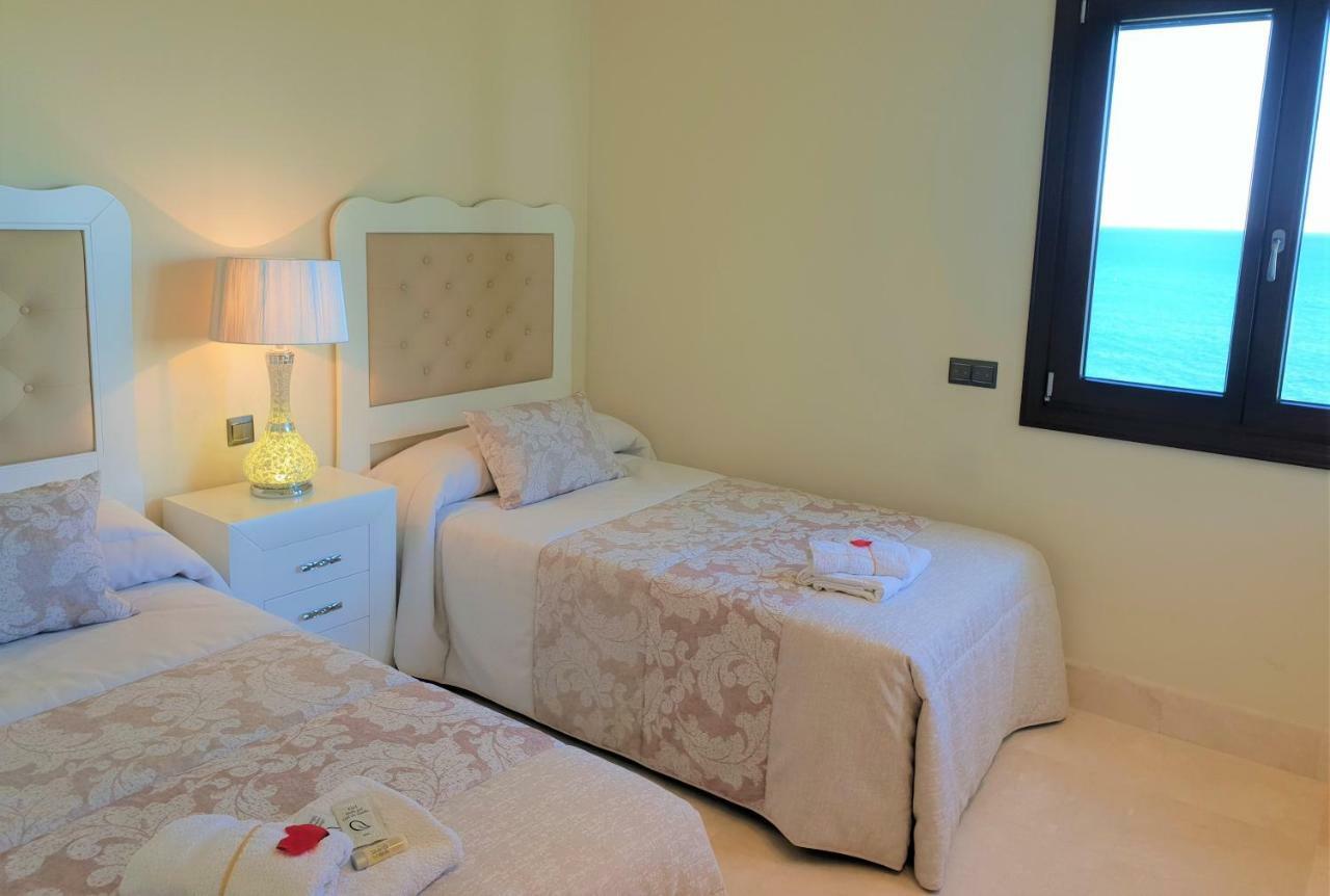 Luxury Apartment Frontal To The Sea In Estepona Doncella Beach מראה חיצוני תמונה