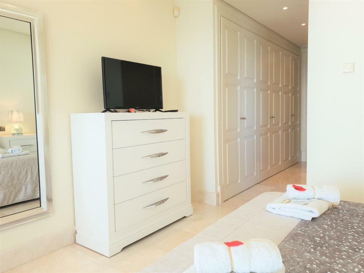 Luxury Apartment Frontal To The Sea In Estepona Doncella Beach מראה חיצוני תמונה