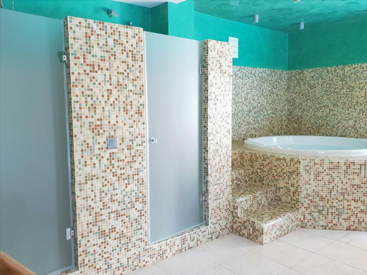 Luxury Apartment Frontal To The Sea In Estepona Doncella Beach מראה חיצוני תמונה