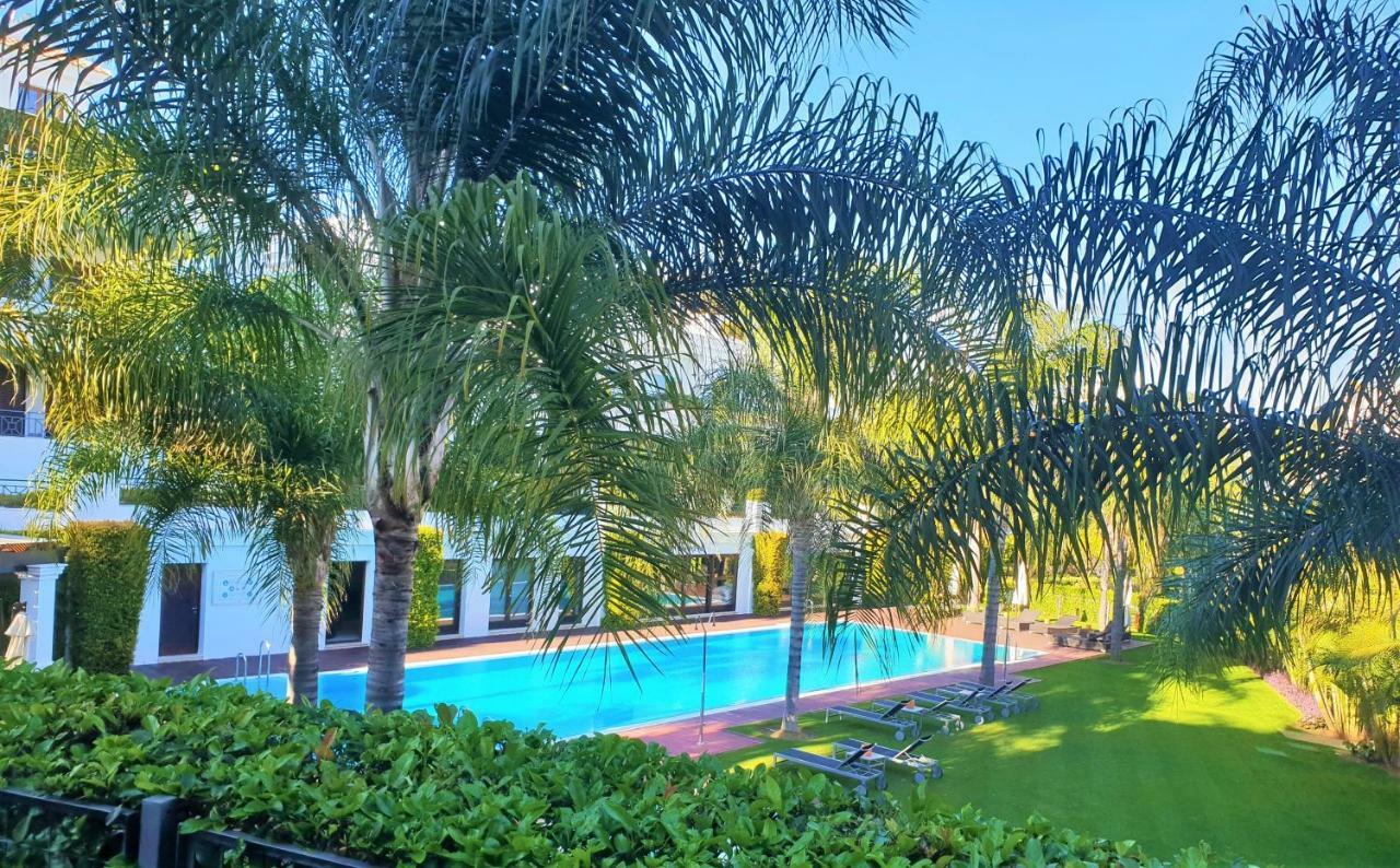 Luxury Apartment Frontal To The Sea In Estepona Doncella Beach מראה חיצוני תמונה